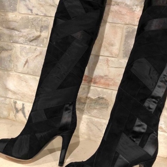 Chanel over the knee boots - Picture 8 of 8